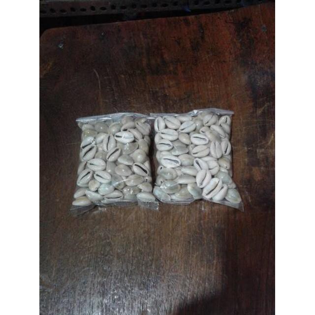 

Biji Congklak Sedang Isi 100 Butir Muraaahhh Best Quality