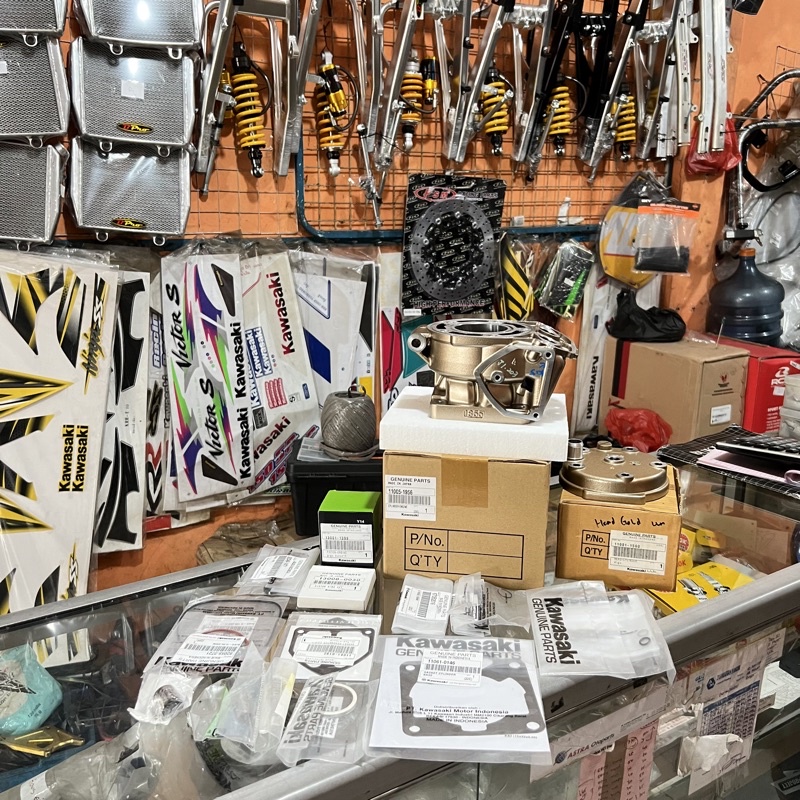 blok seher ninja 1855 gold KMI set