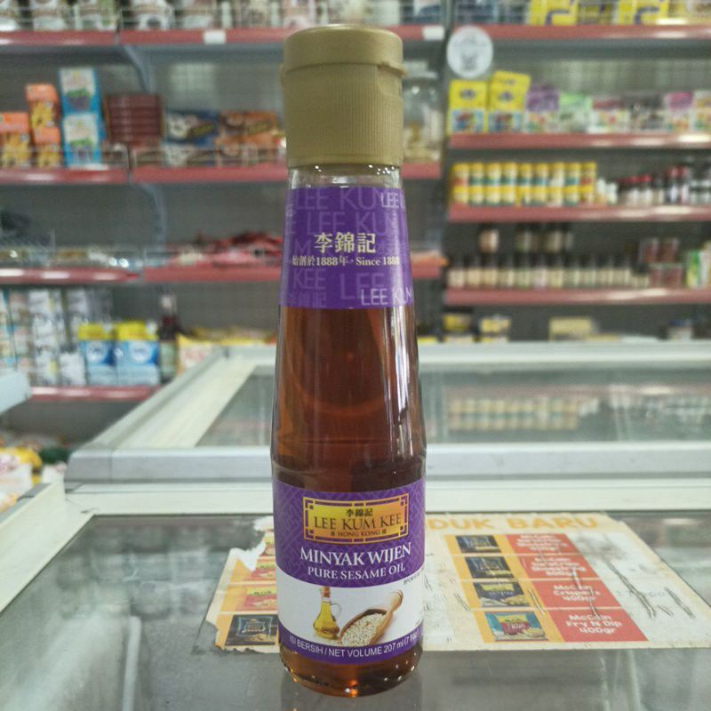 

Lee Kum Kee Minyak Wijen 207 ml