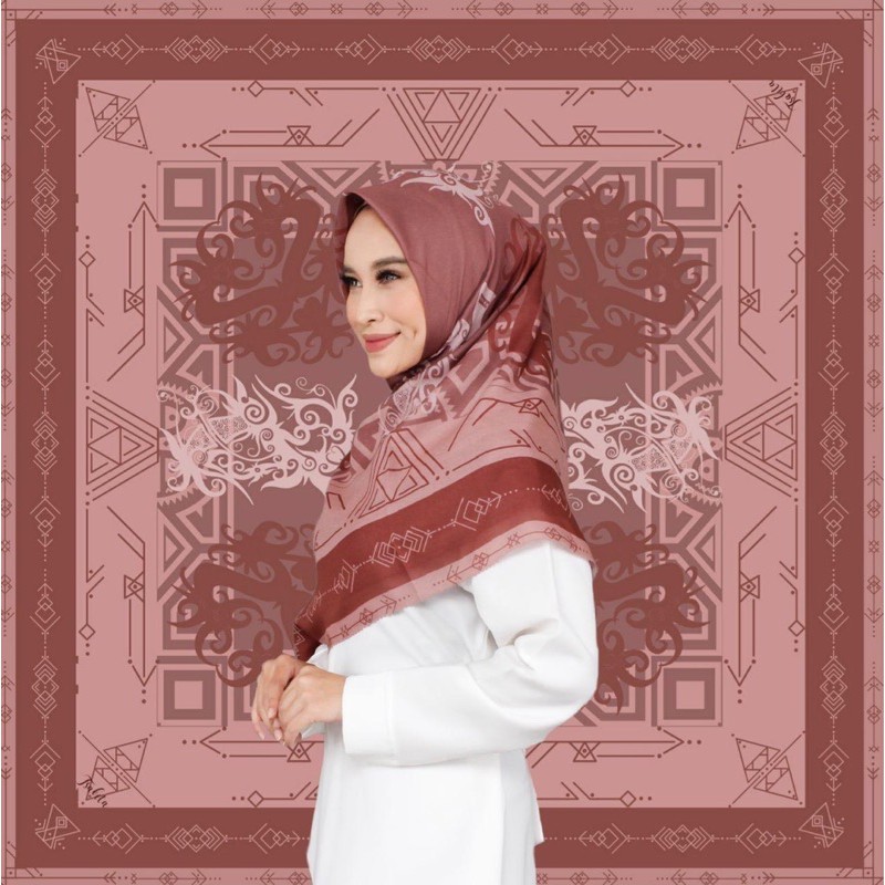 Tsabita scarf “BORNEO ETHNICT”