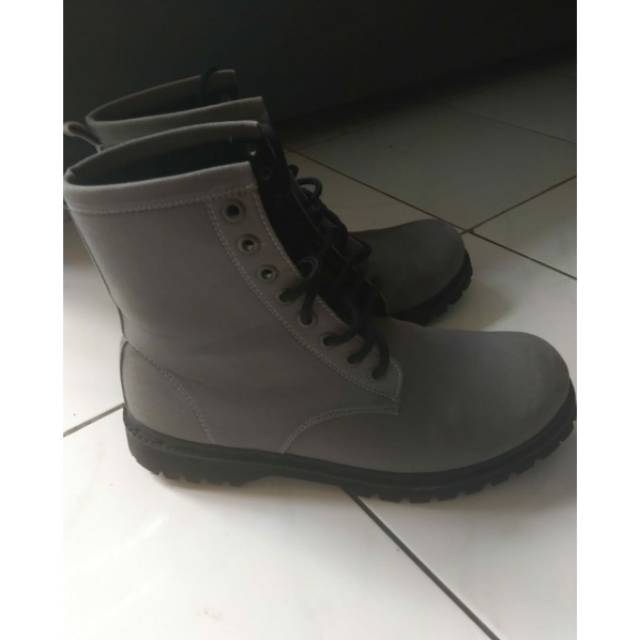 Preloved Boots NOKHA Grey