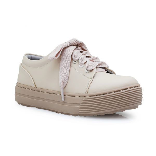 KHK by Khakikakiku Karen Cream Sneakers