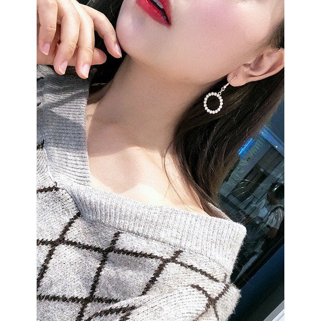 LRC Anting Gantung Fashion Golden Pearl Openwork Circle Geometric Earrings D80666