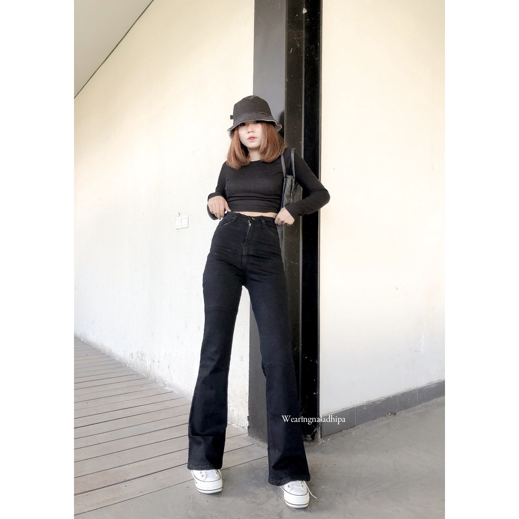 Kezia Cutbray Pants Hitam - Highwaist Jeans Cutbray