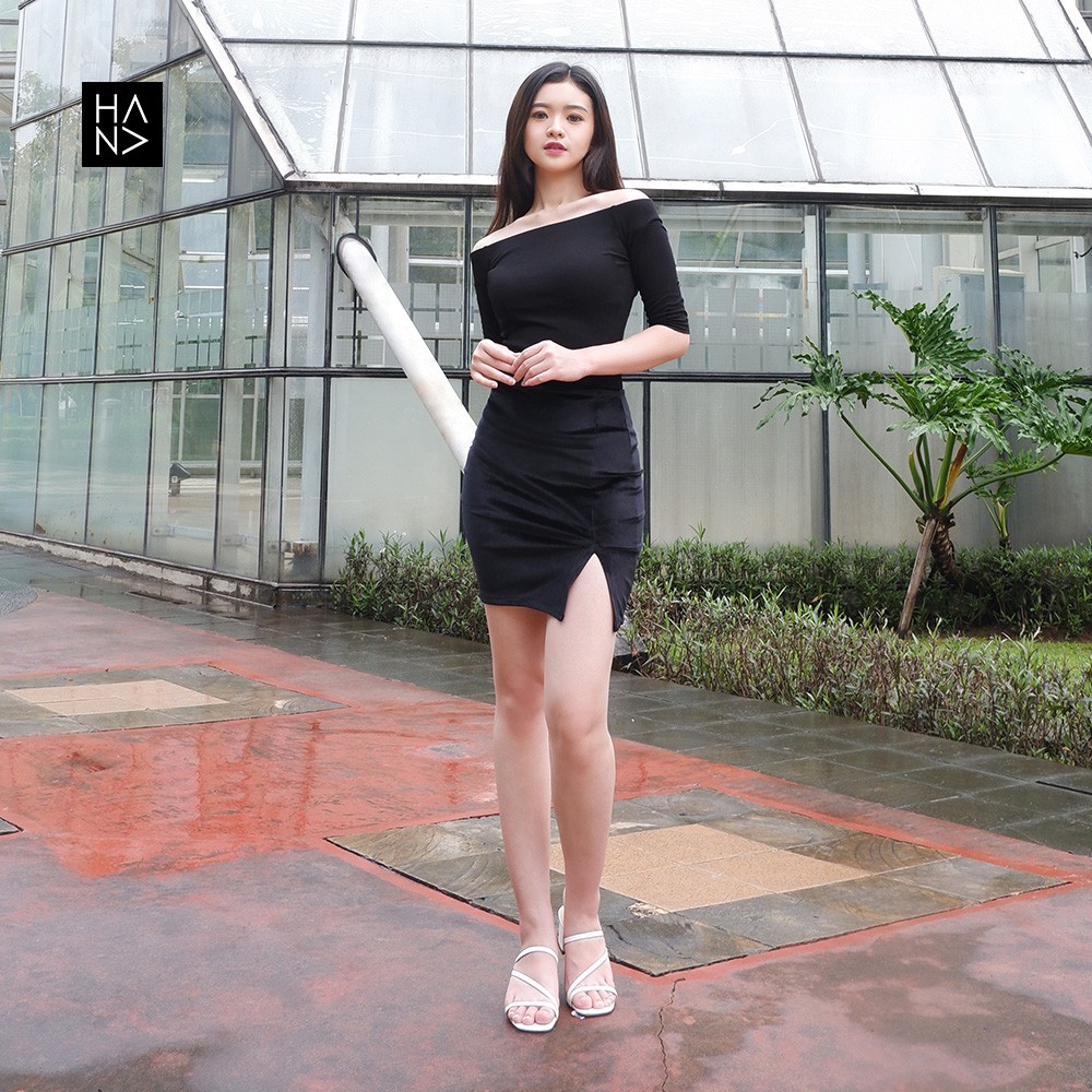 HanaFashion JKT - Hyuna Mini Velvet Skirt Rok Wanita - SK071-2