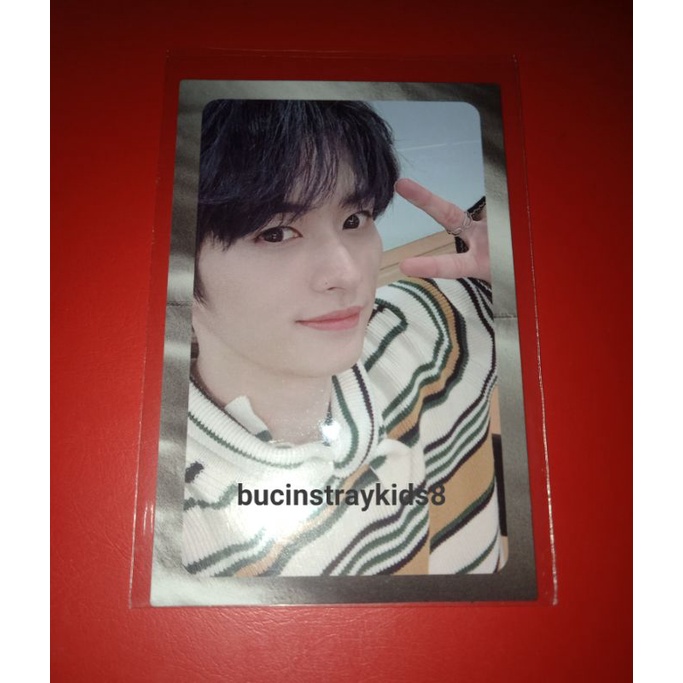 Stray Kids Silver Border Levanter Lee Know (READ DESCRIPTION)