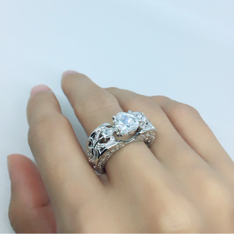 Cincin Lapis Emas Putih Batu Imitasi Rangka Tebal Bentuk Love - BR212