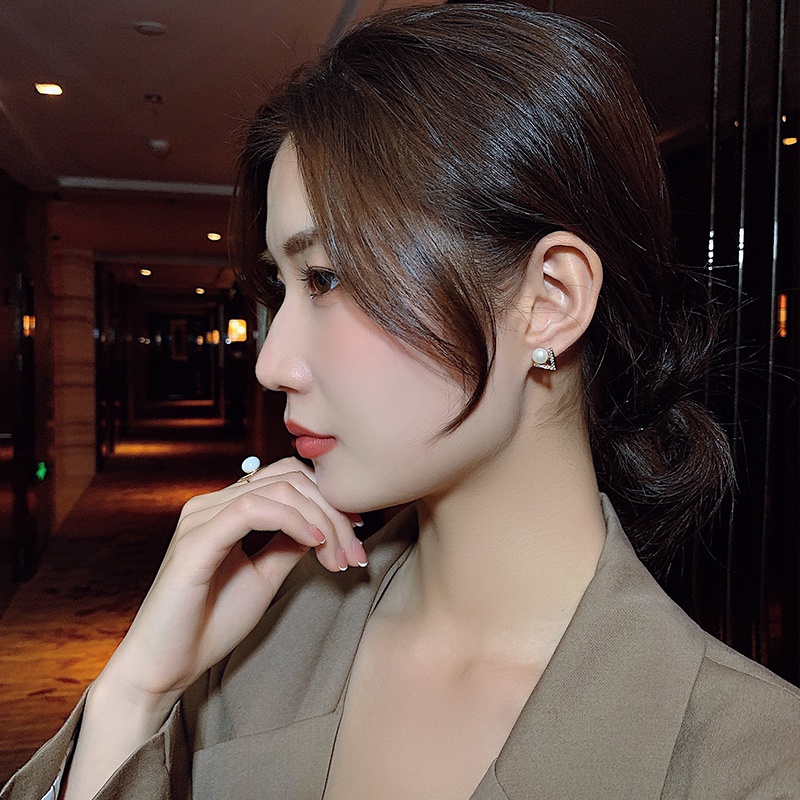 Mini V Pearl Ear Studs Earrings Women Girls Earrings Jewelry Fashion Accessory