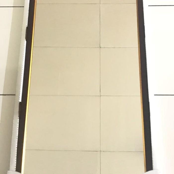 Mirror Full Cermin Gantung Dinding Cermin Wajah Minimalis Gaya Kren 69 Cm