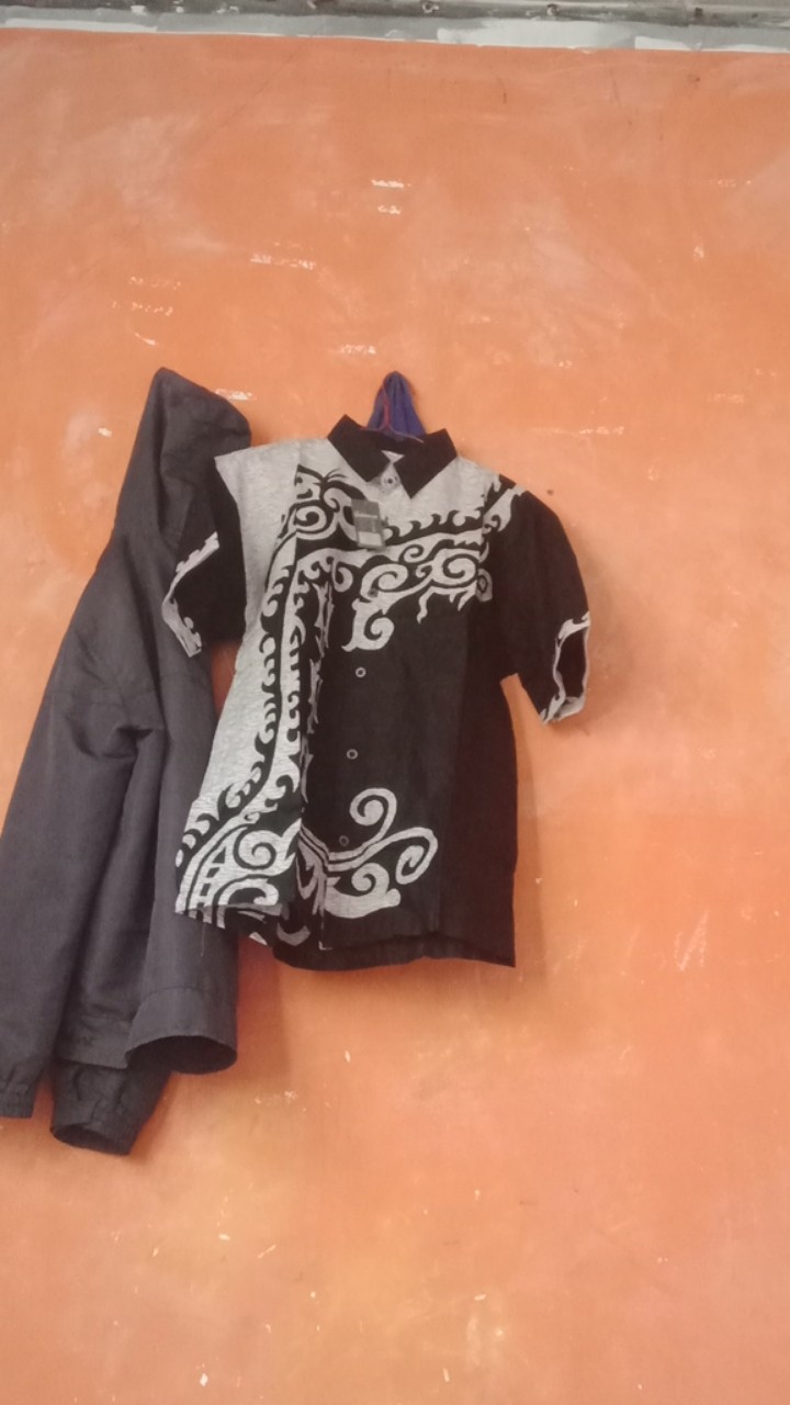 Trolistore Grosir Batik Pria Motif Jahal Batik Hitam Lengan Pendek Baju Batik Atasan Kemeja Batik