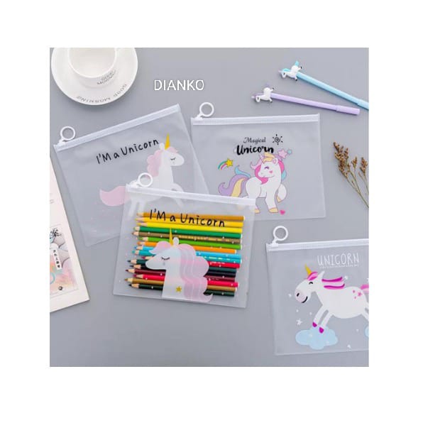 

Tempat Pensil / Tas Pounch Kosmetik Transparan Pencil Motif Karakter