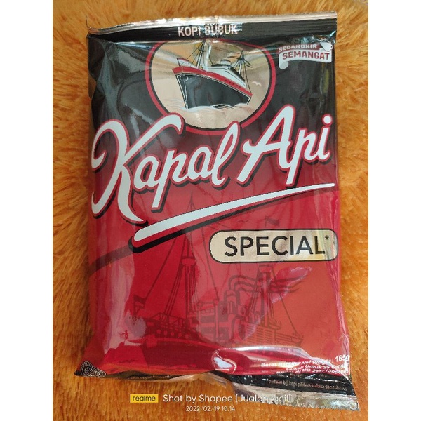 

Kopi Kapal Api Spesial 165gr