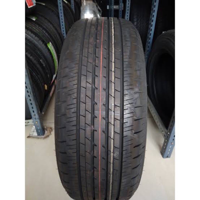 ban mobil bridgestone 215 65 15 turanza t005