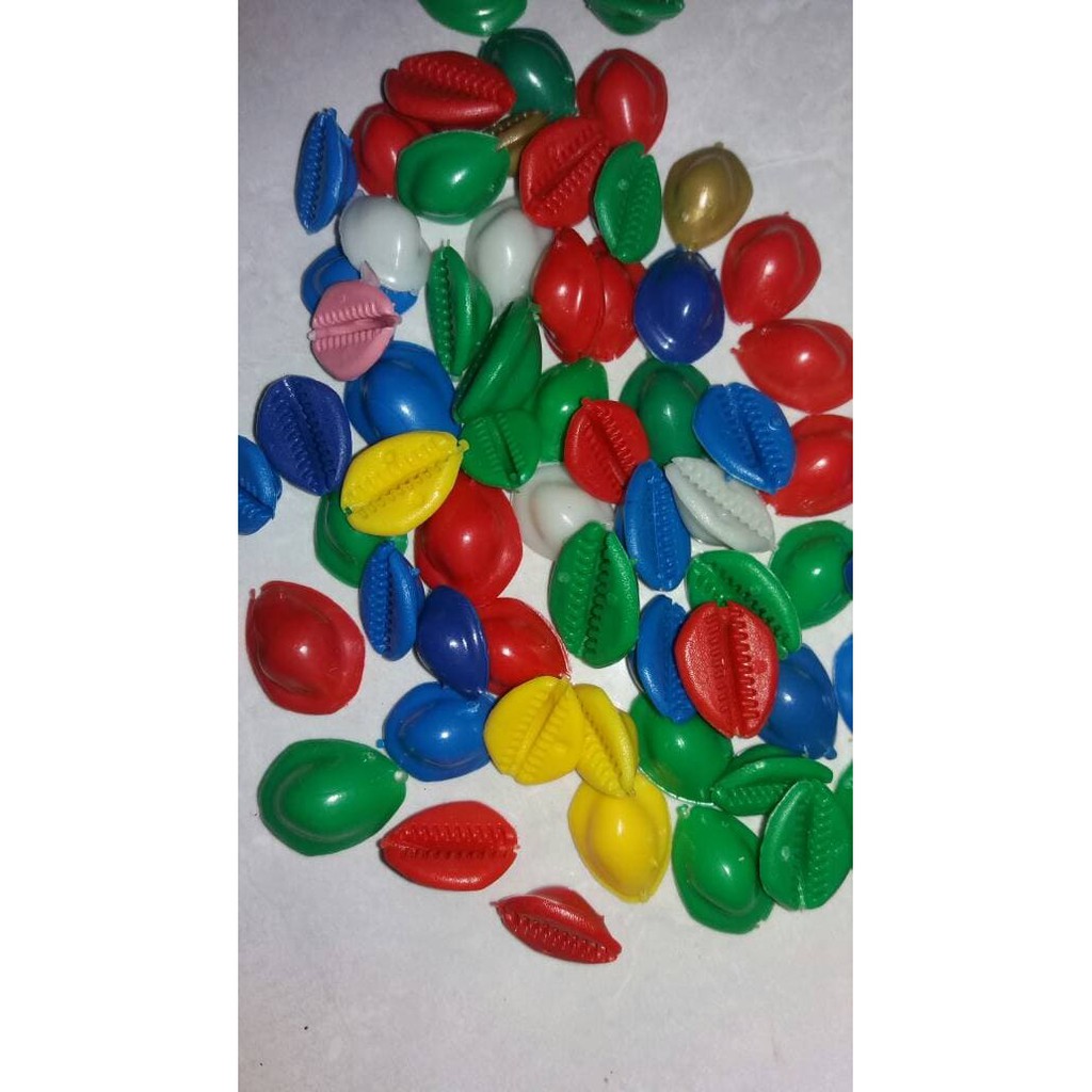 MAINAN BIJI CONGKLAK DARI PLASTIK WARNA WARNI