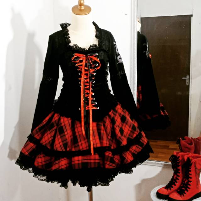 HABIS Set ozz top dan skirt bodyline