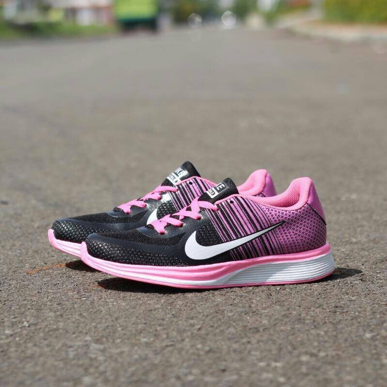 nike huarache x louis vuitton