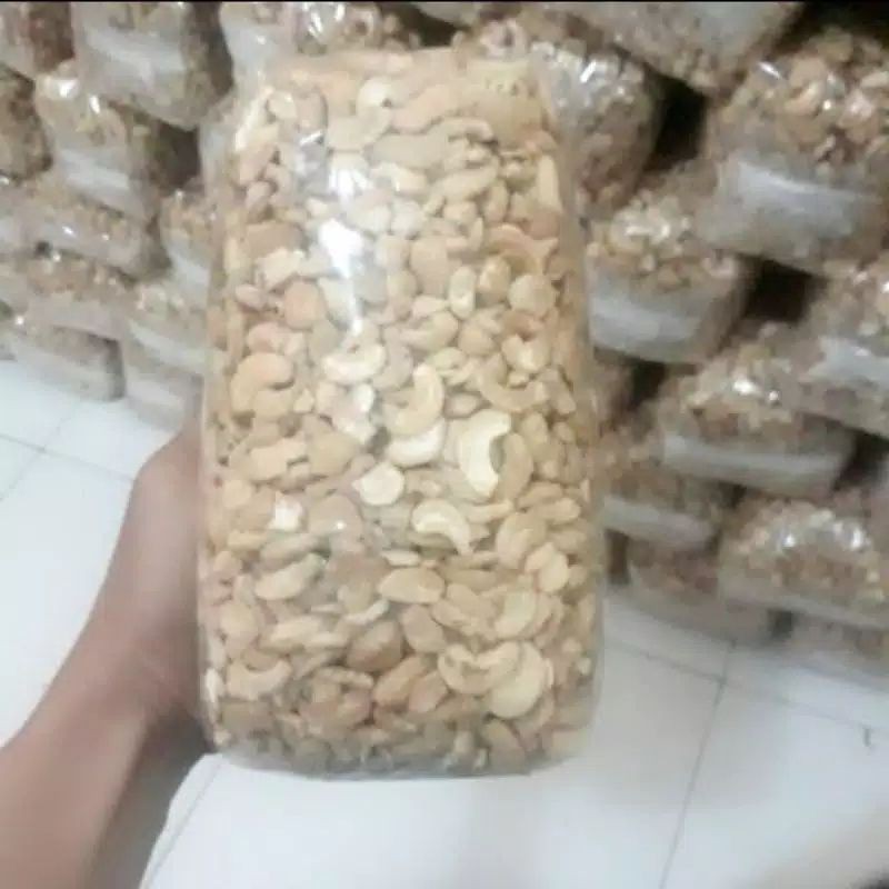 

KACANG MEDE PATAHAN SULAWESI 1KG