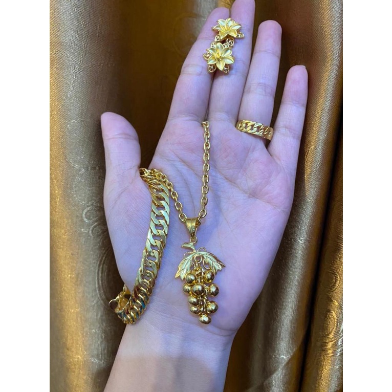Set Perhiasan Lapis Emas 24K Replika Perhiasan