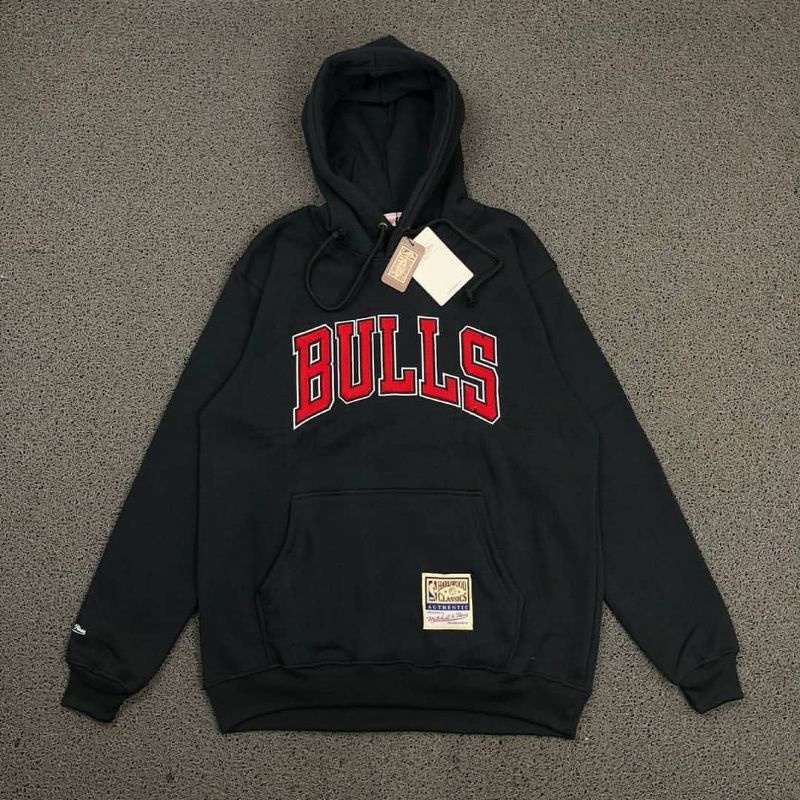 JAKET SWEATER HOODIE BULLS NBA X MITCHELL&amp;NESS X HOODIE BULLS NBAMITCHELL &amp; NESS HOODIE SWEATER MURAH