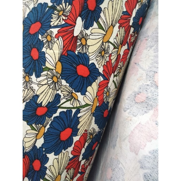 Kain Kanvas Motif Bunga Aster Bunga Krisan