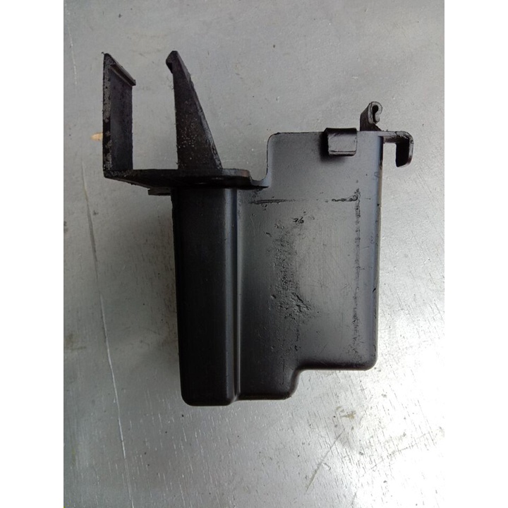 Wadah aki accu Honda c70 c 700