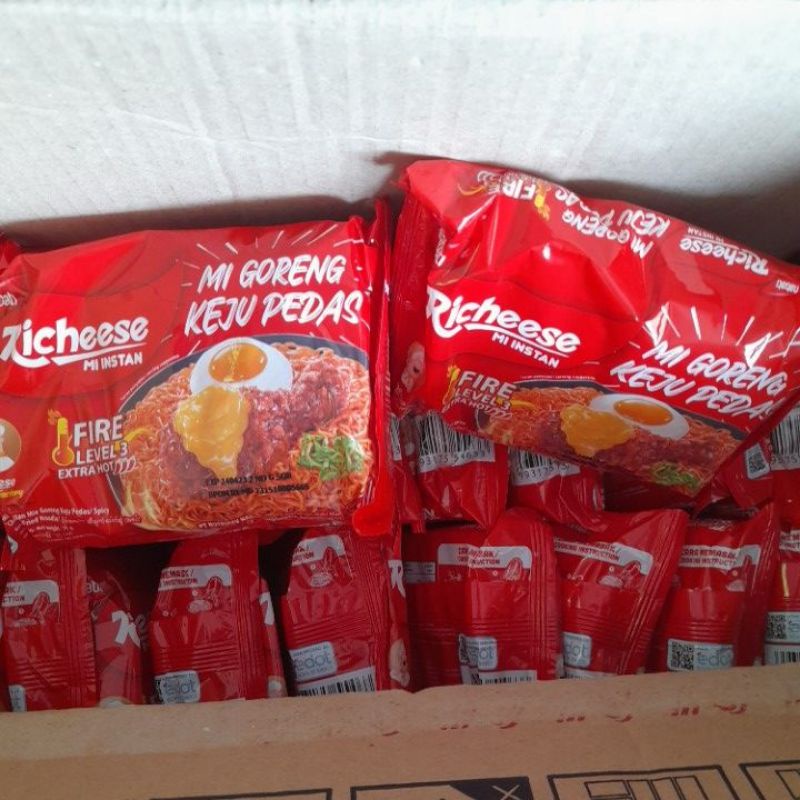 

Richeese Mie goreng Keju Pedas Level 3