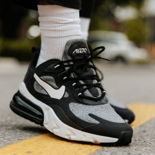 nike 270 react white and grey