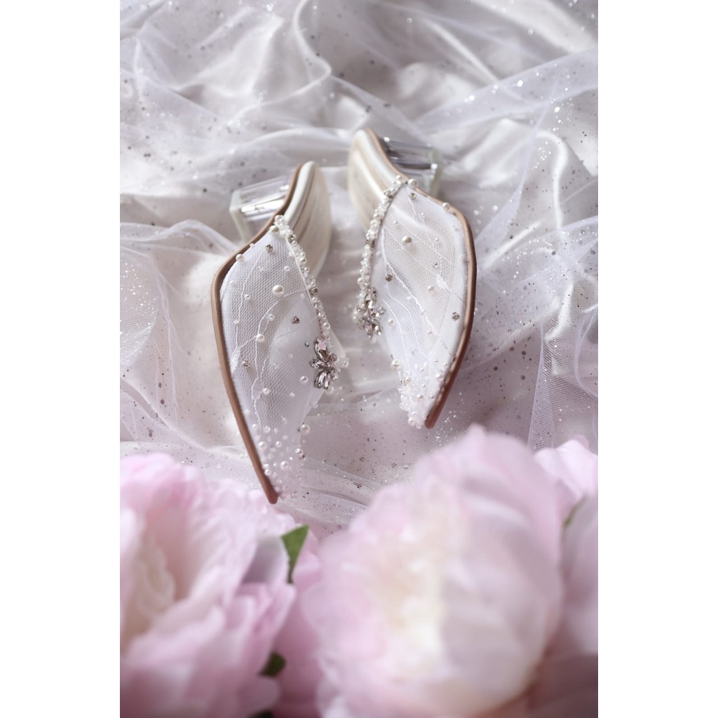Sepatu sandal selop wedges heels pesta pengantin wedding wanita brukat putih pearl