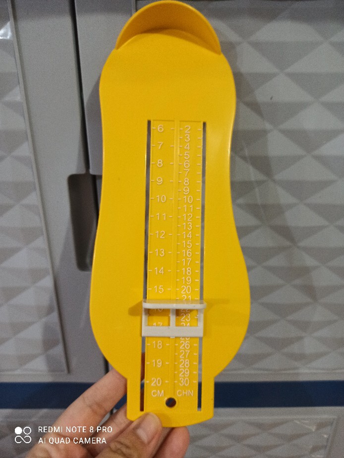 Alat Pengukur Kaki Bayi Anak Bahan Plastik Untuk Memudahkan Mencari Sepatu Yang Tepat Alat Ukur Kaki