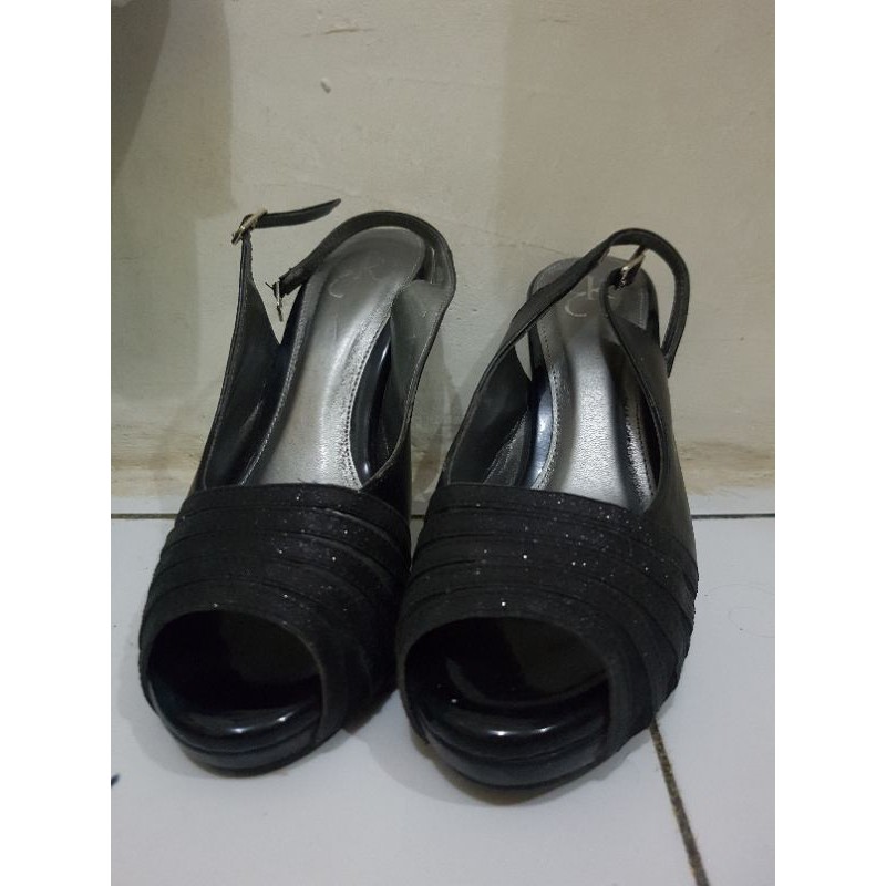 Heels by Yongki Komaladi [Preloved]