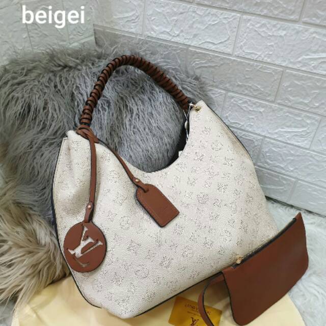 LV HOBO EMBOS KEPANG