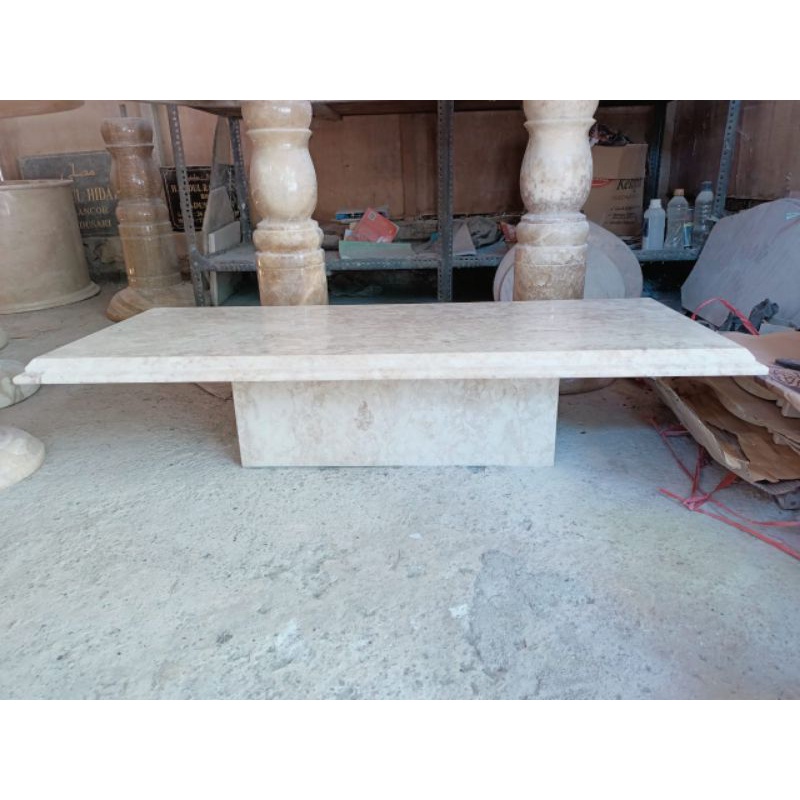 Meja outdoor marmer Tulungagung