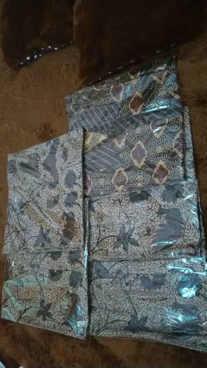 Kemeja Batik Bahan Katun Ukuran Mlxl M Lingkar Dada 104cm L Lingkar Dada 108cm Xl Lingkar Dada 112cm