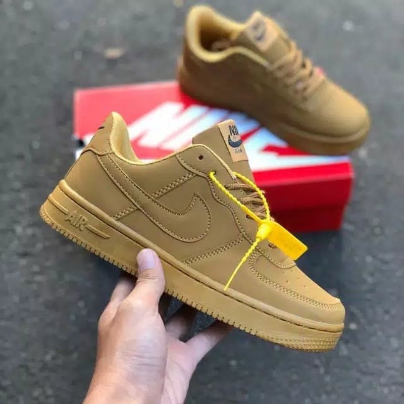 Sepatu Sneaker Nike Original Warna Coklat Untuk Pria