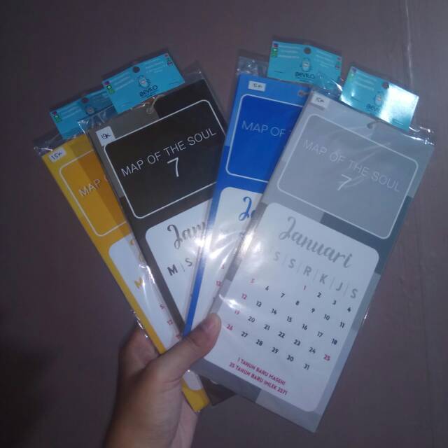 

Kalender Gantung BTS MOTS 7