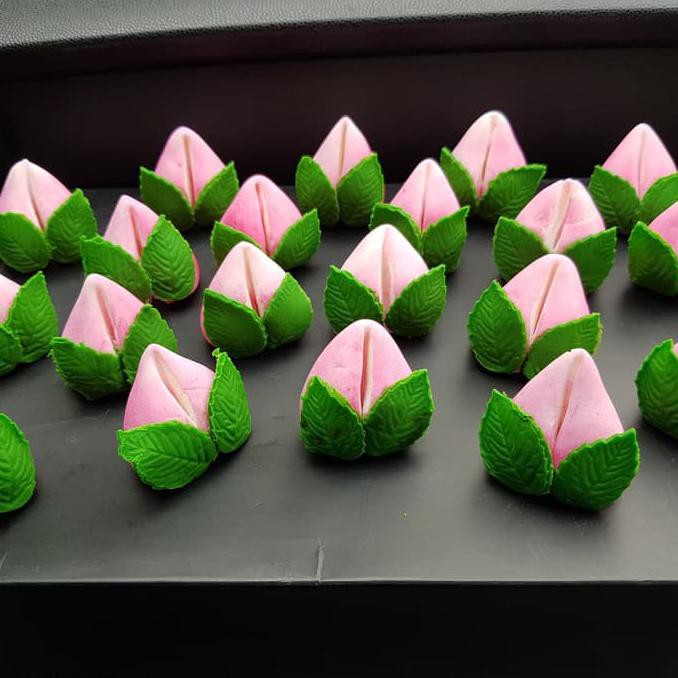 

Toko-Bahan-Kue- 20 Pcs Sien Thou Pau Untuk Topping Cake -Terlengkap-Termurah-Dijamin.