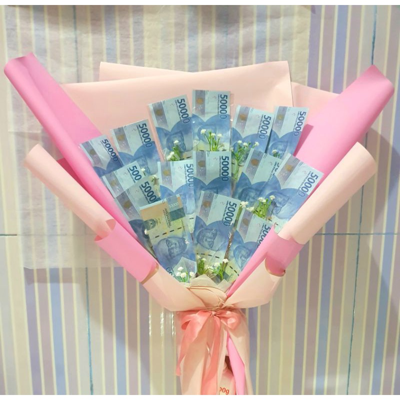 

Money Bouquet Graduation 50 rb