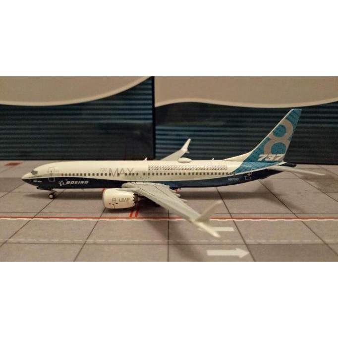 ***COD** Diecast Pesawat B737-Max8 House Panda Models 1:400