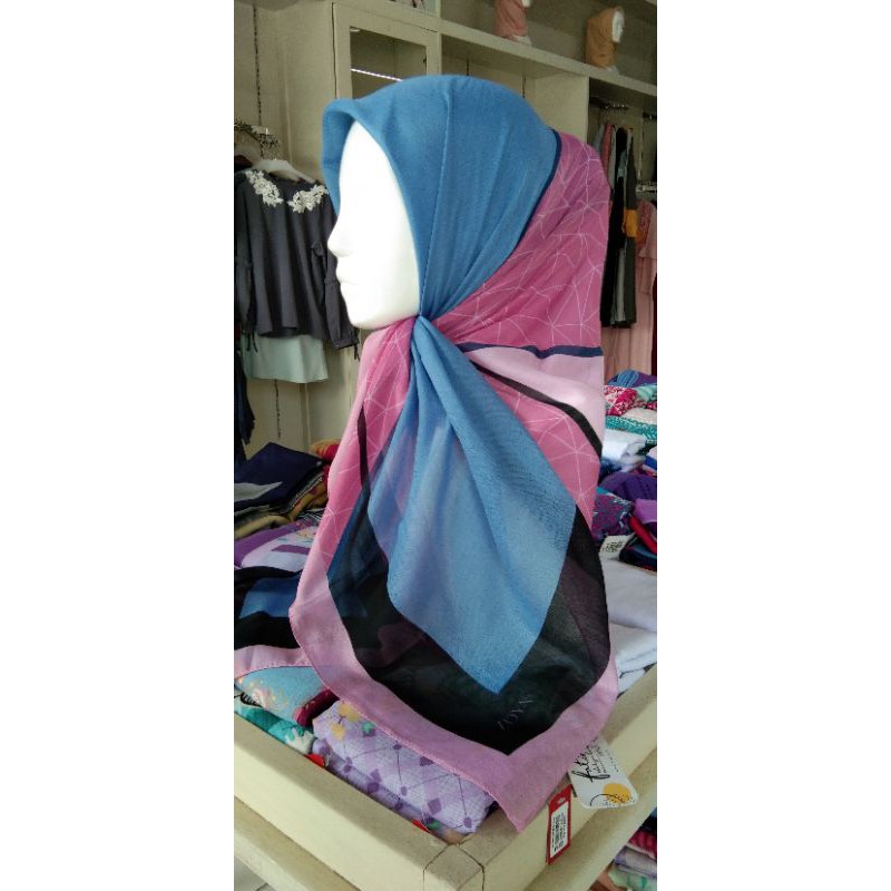 Kerudung motif Zoya /  Raysha