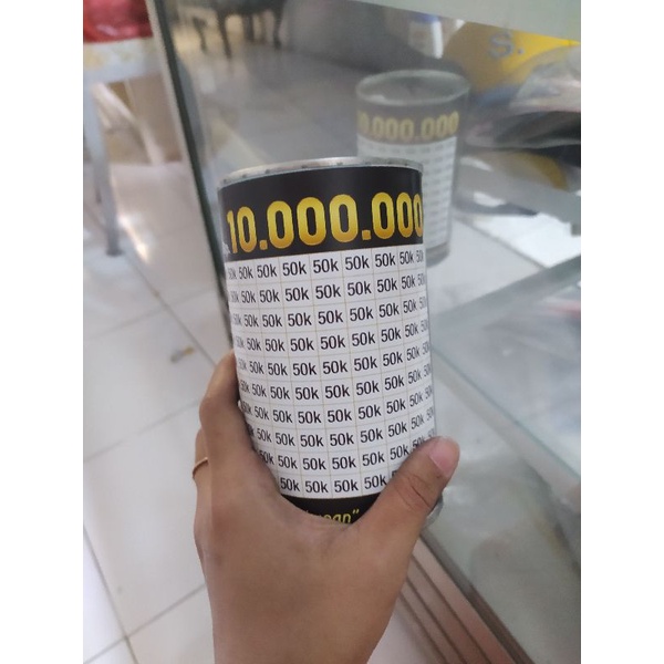 

celangan kaleng