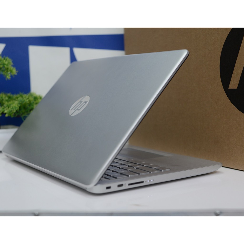 HP 14s-dk0073AU A4-9125 RAM 4GB SDD 1 TB WIN 10 SILVER 14&quot;