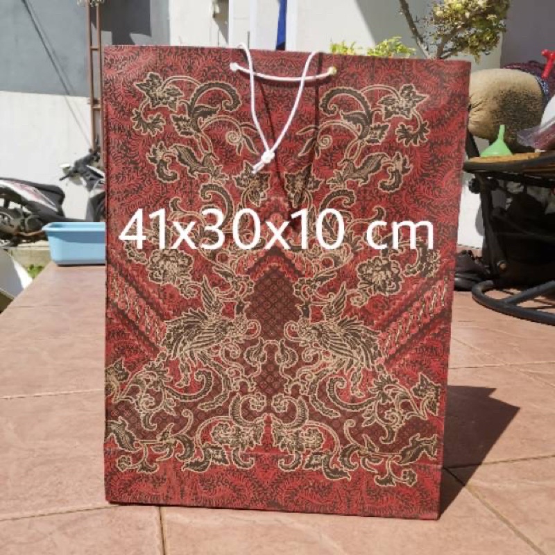 

Paperbag batik besar tebal dan kualitas bagus