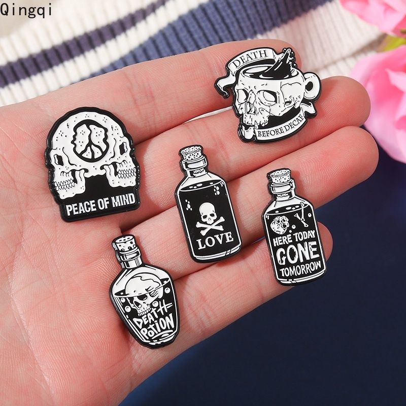 Bros Pin Enamel Bentuk Botol Tengkorak Penyihir Gaya Gothic Punk Untuk Hadiah Teman