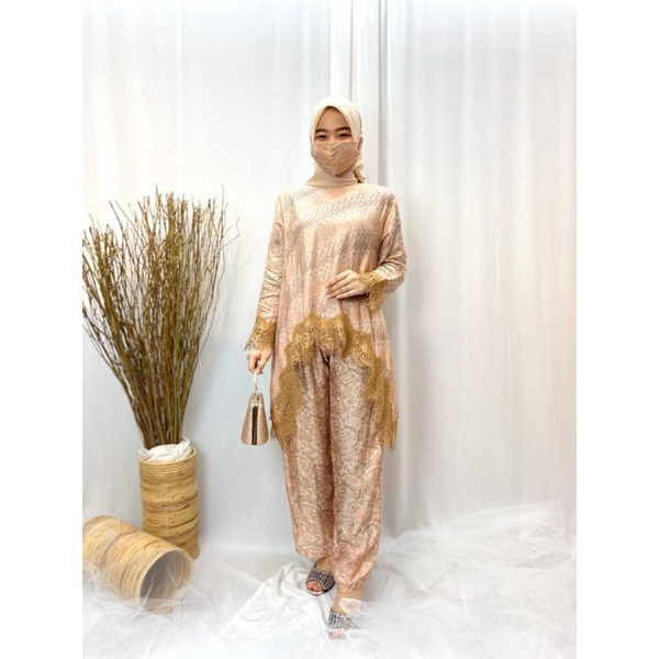 SET CELANA BATIK KEKINIAN GIES 1935