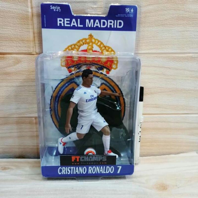 mainan action figurechristian ronaldo 7
real madrid
figure sepak bola