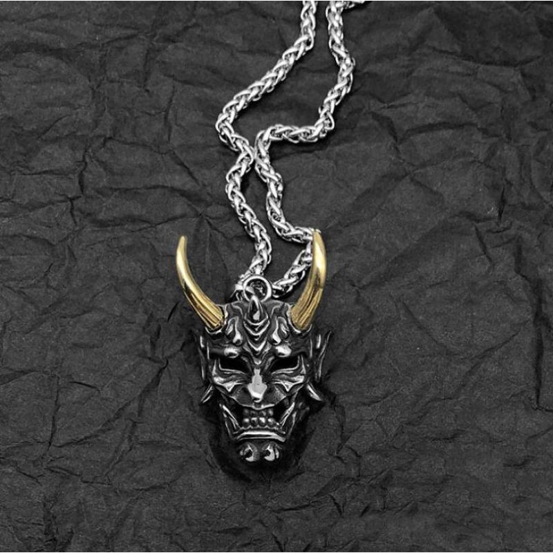 Kalung Liontin Tengkorak Segitiga Hantu prajna monster Bahan alloy Gaya Retro hipster hip hop Untuk Pria