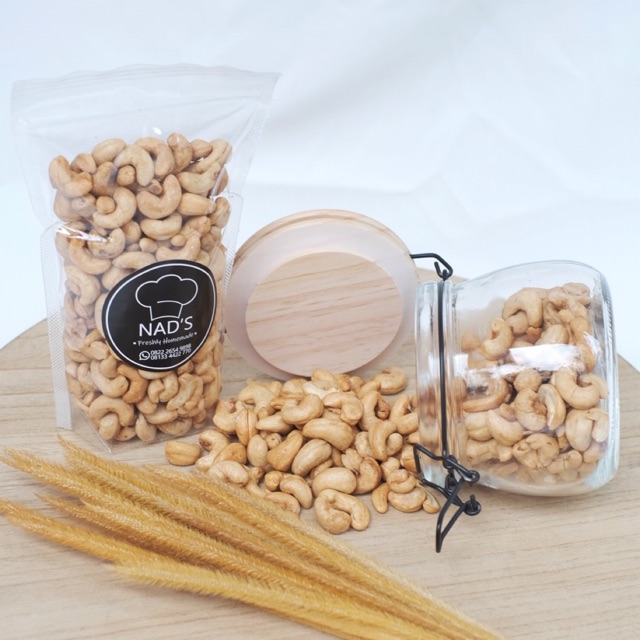 

Kacang Mete (Matang & Mentah) - 500 gr