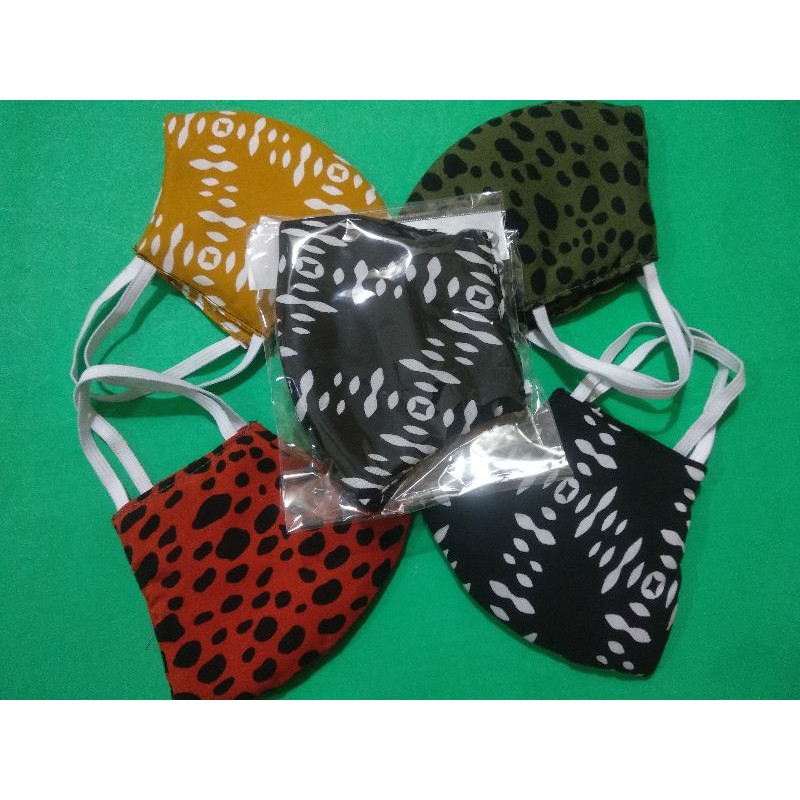 MASKER BAHAN KAIN MOTIF (RANDOM)