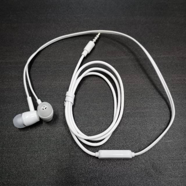 HEADSET / HANDSFREE AS07 SUPER BASS ADA MIC PACKING PLASTIK bisa dipakai buat semua tipe hp