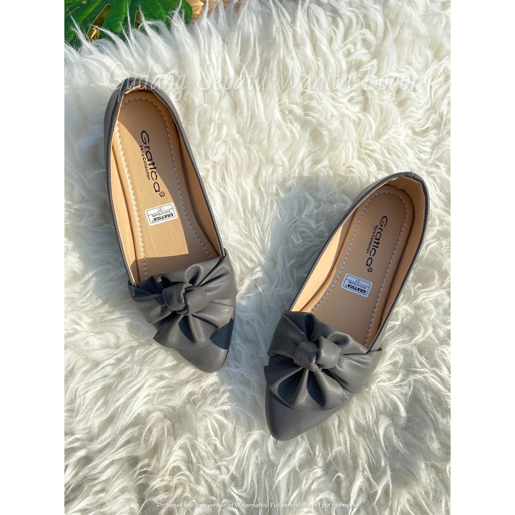 Gratica Sepatu Wanita Flat Shoes Lancip Carla AW 073